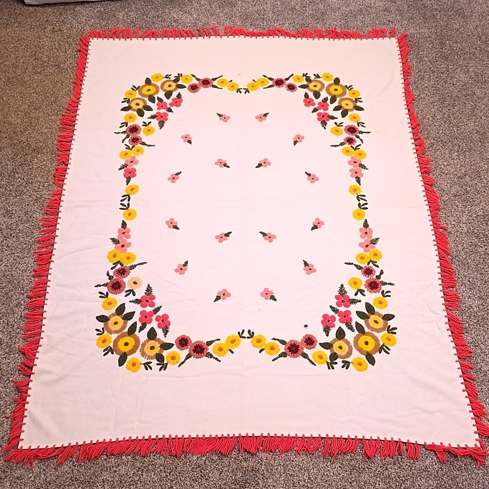 Vintage Wool Crewel Floral Hand Embroidered Tablecloth Throw Fringe Boho 48x51